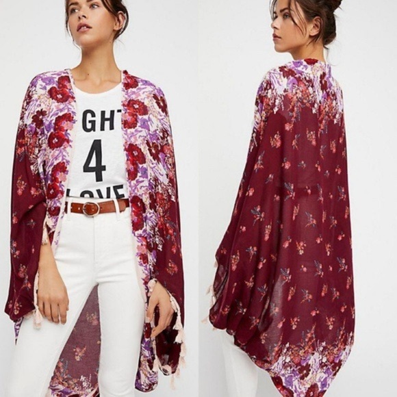 Free People Accessories - Free People • floral kimono